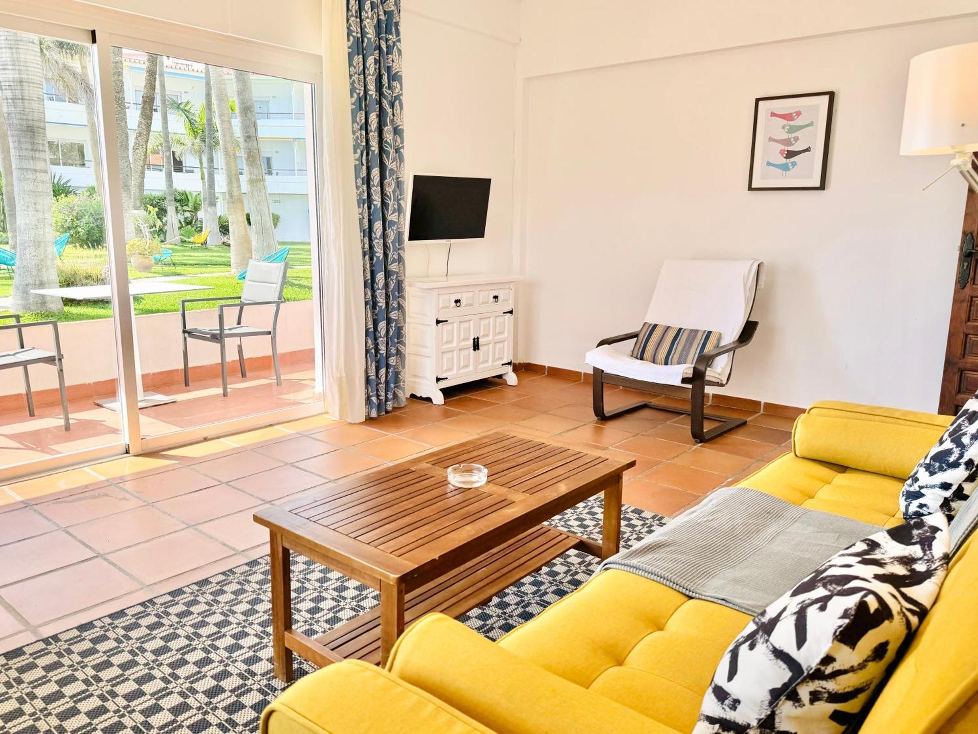 נרחה Apartamentos Playa Torrecilla חדר תמונה