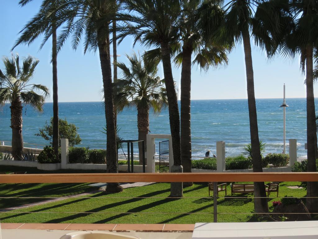 נרחה Apartamentos Playa Torrecilla מראה חיצוני תמונה