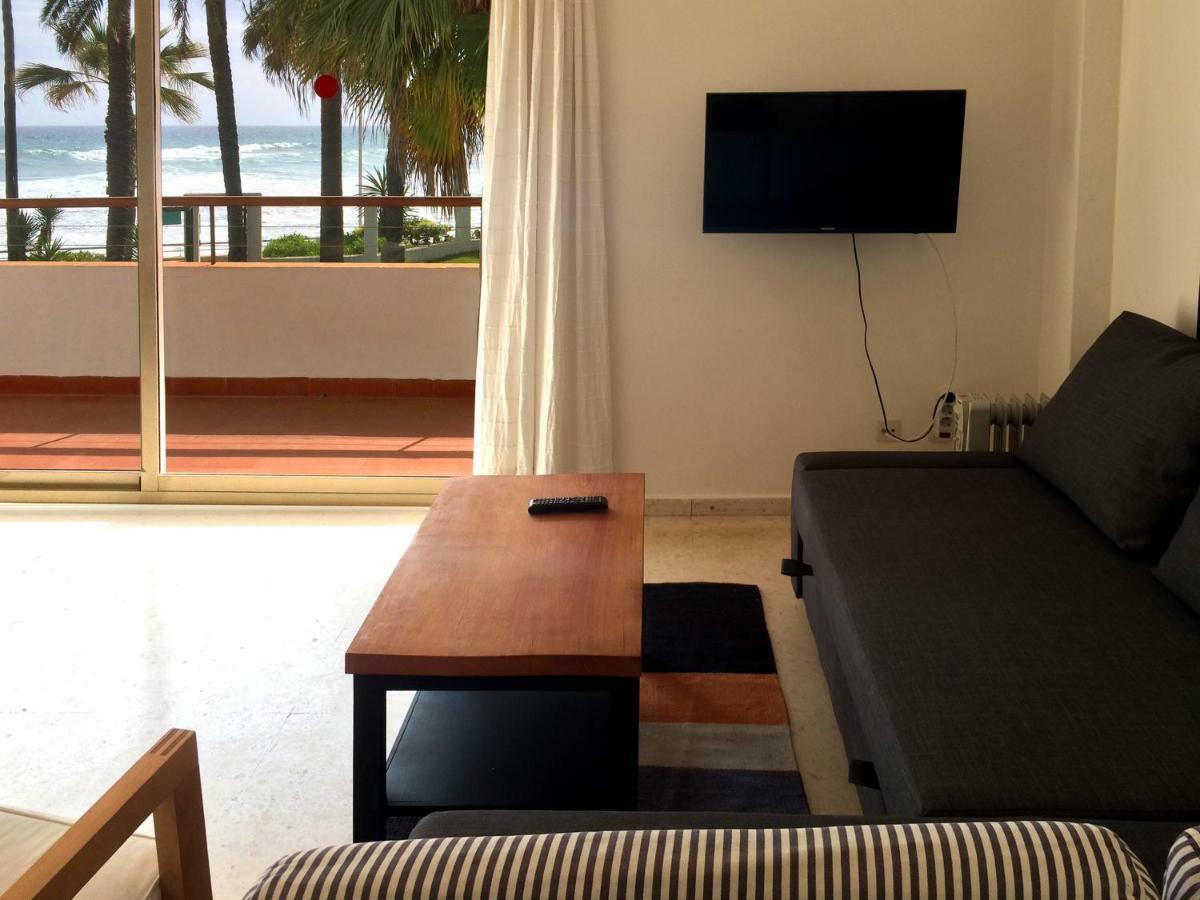 נרחה Apartamentos Playa Torrecilla מראה חיצוני תמונה