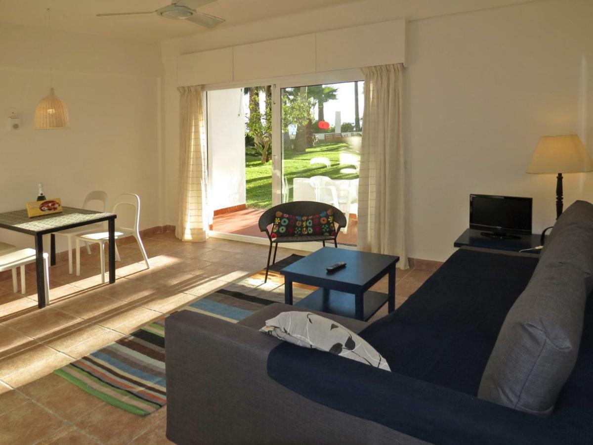 נרחה Apartamentos Playa Torrecilla מראה חיצוני תמונה