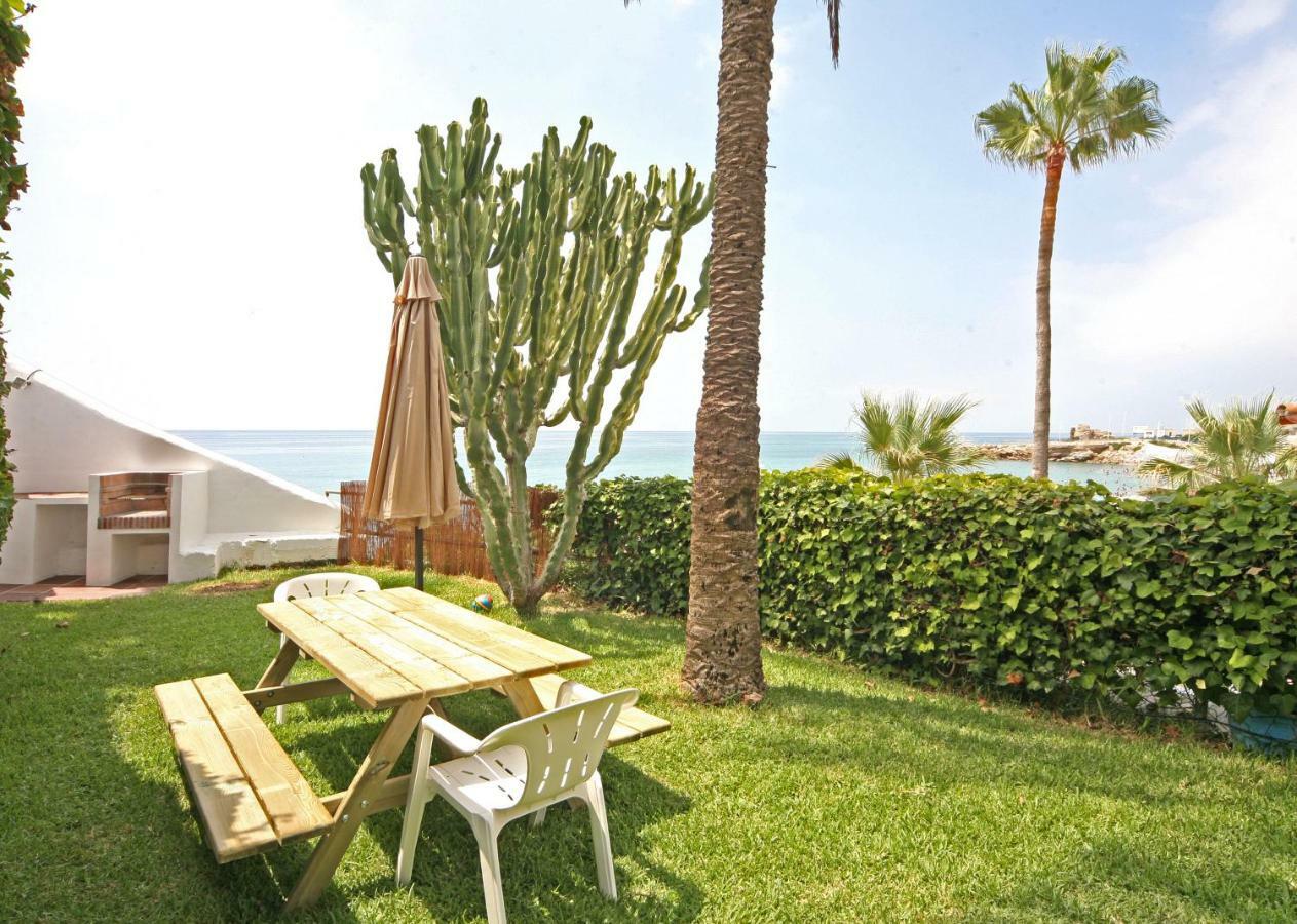 נרחה Apartamentos Playa Torrecilla מראה חיצוני תמונה