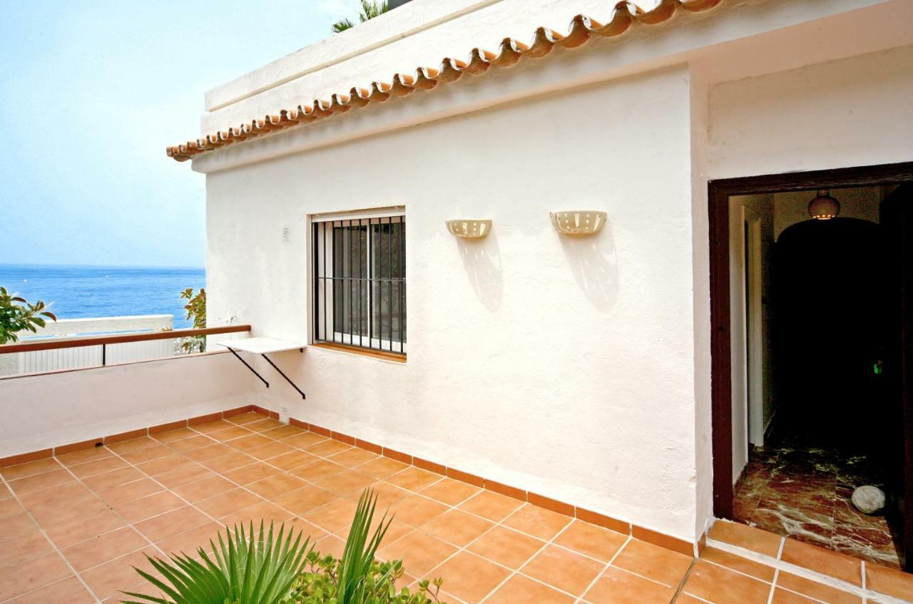 נרחה Apartamentos Playa Torrecilla מראה חיצוני תמונה