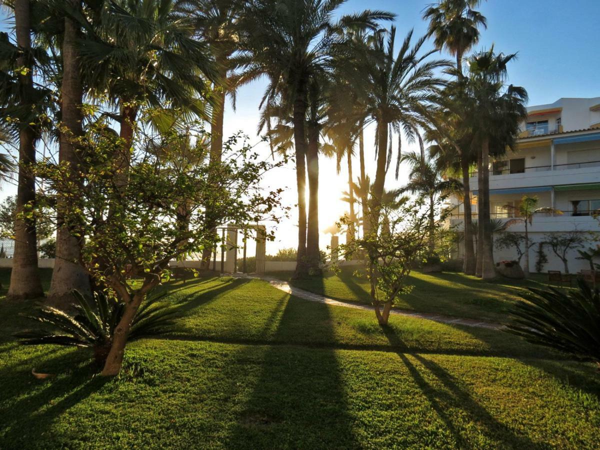 נרחה Apartamentos Playa Torrecilla מראה חיצוני תמונה