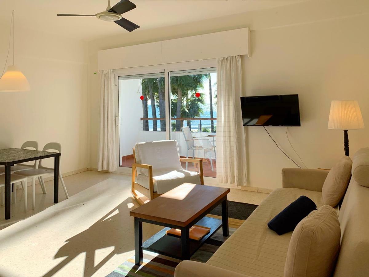 נרחה Apartamentos Playa Torrecilla מראה חיצוני תמונה