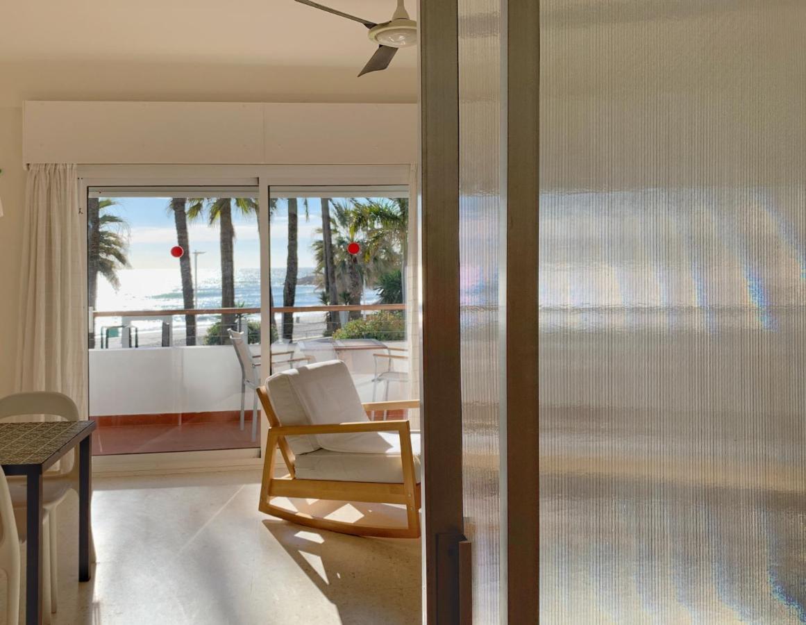 נרחה Apartamentos Playa Torrecilla מראה חיצוני תמונה